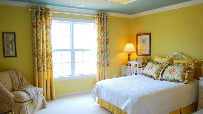 Yellow Bedroom Decor Ideas